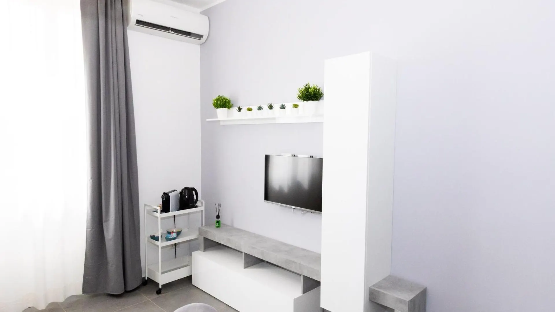 Travel House Apartment Rome Italy